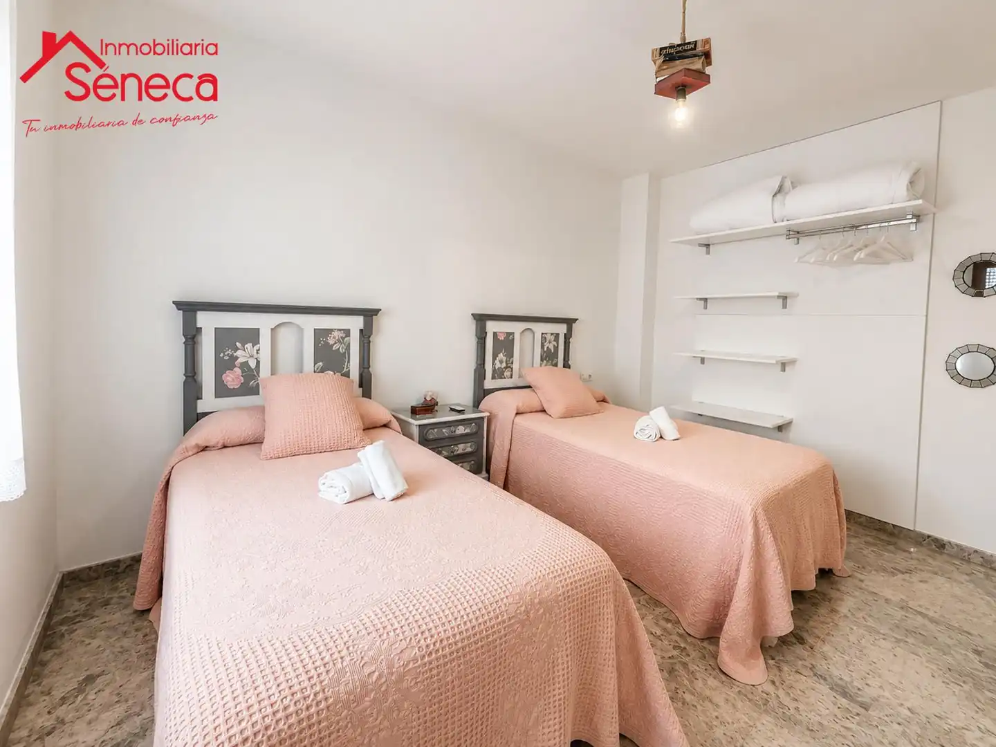 Schlafzimmer von Wohnung zum Verkauf in Córdoba mit Klimaanlage, Heizung und Terrasse
