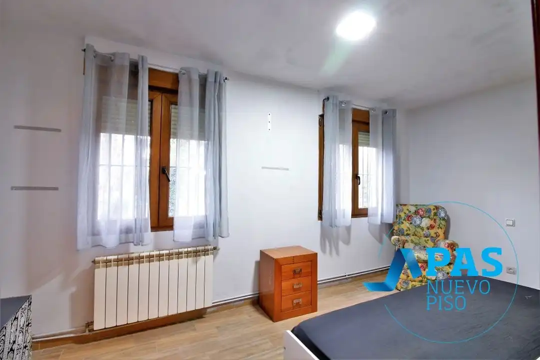 Habitación de Casa o chalet en venta en El Astillero   con Calefacción, Jardín privado y Trastero