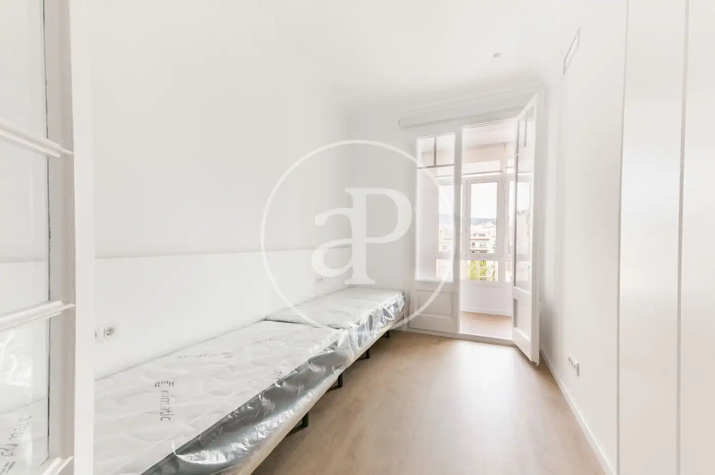 Habitación de Piso de alquiler en Barcelona con Aire acondicionado, Calefacción y Amueblado