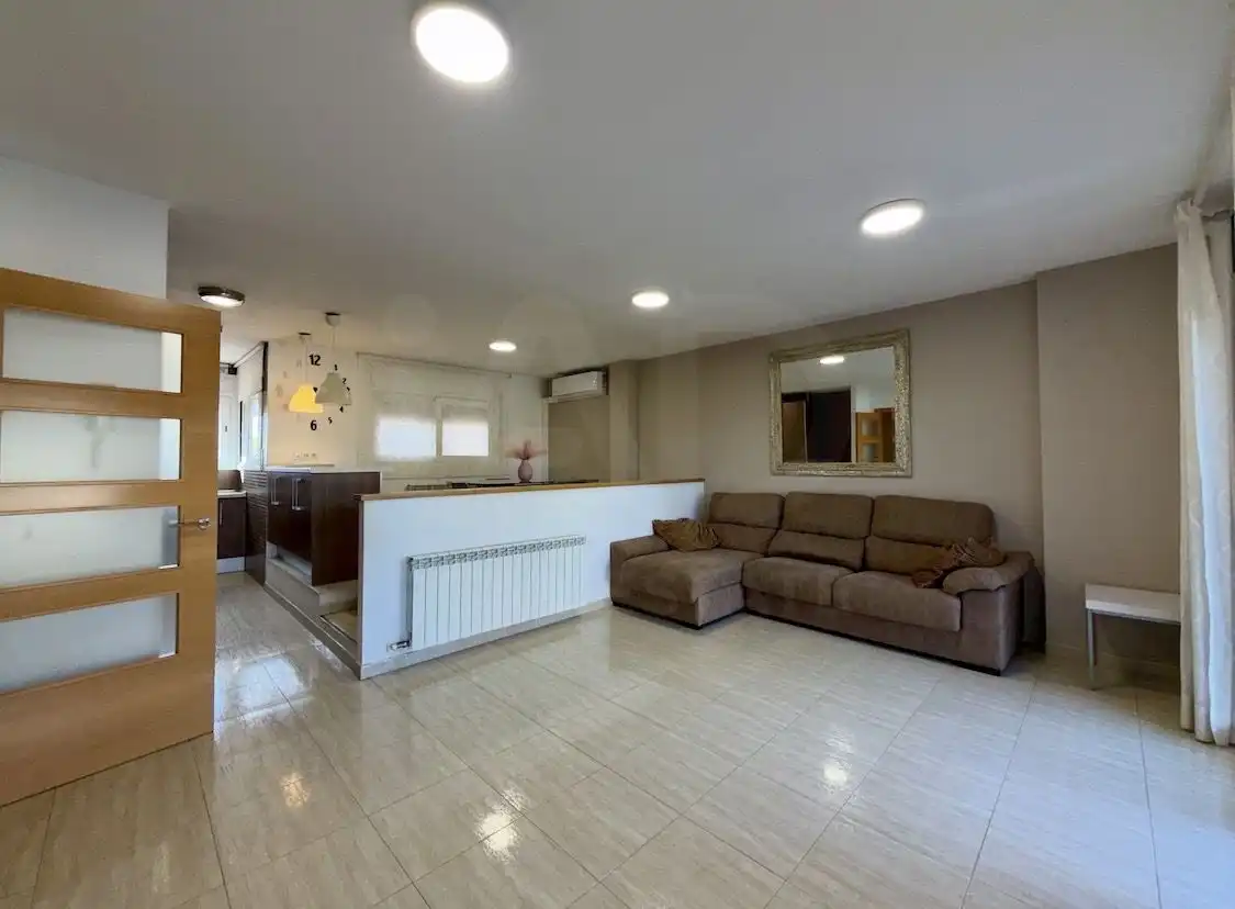 Casa aparellada en venda a Balaguer, imagen 8