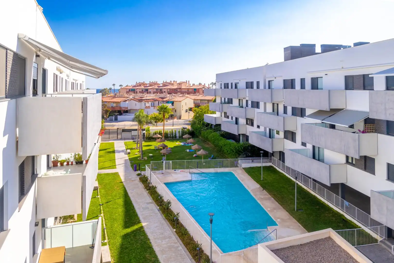 Exterior view of Attic for sale in Salobreña  with Air Conditioner, Heating and Terrace