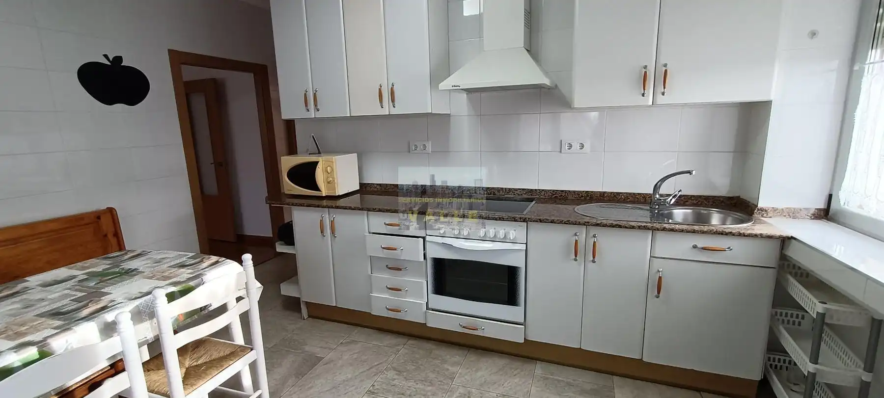 Casa adosada en venta en La Gandara, 36, Suances