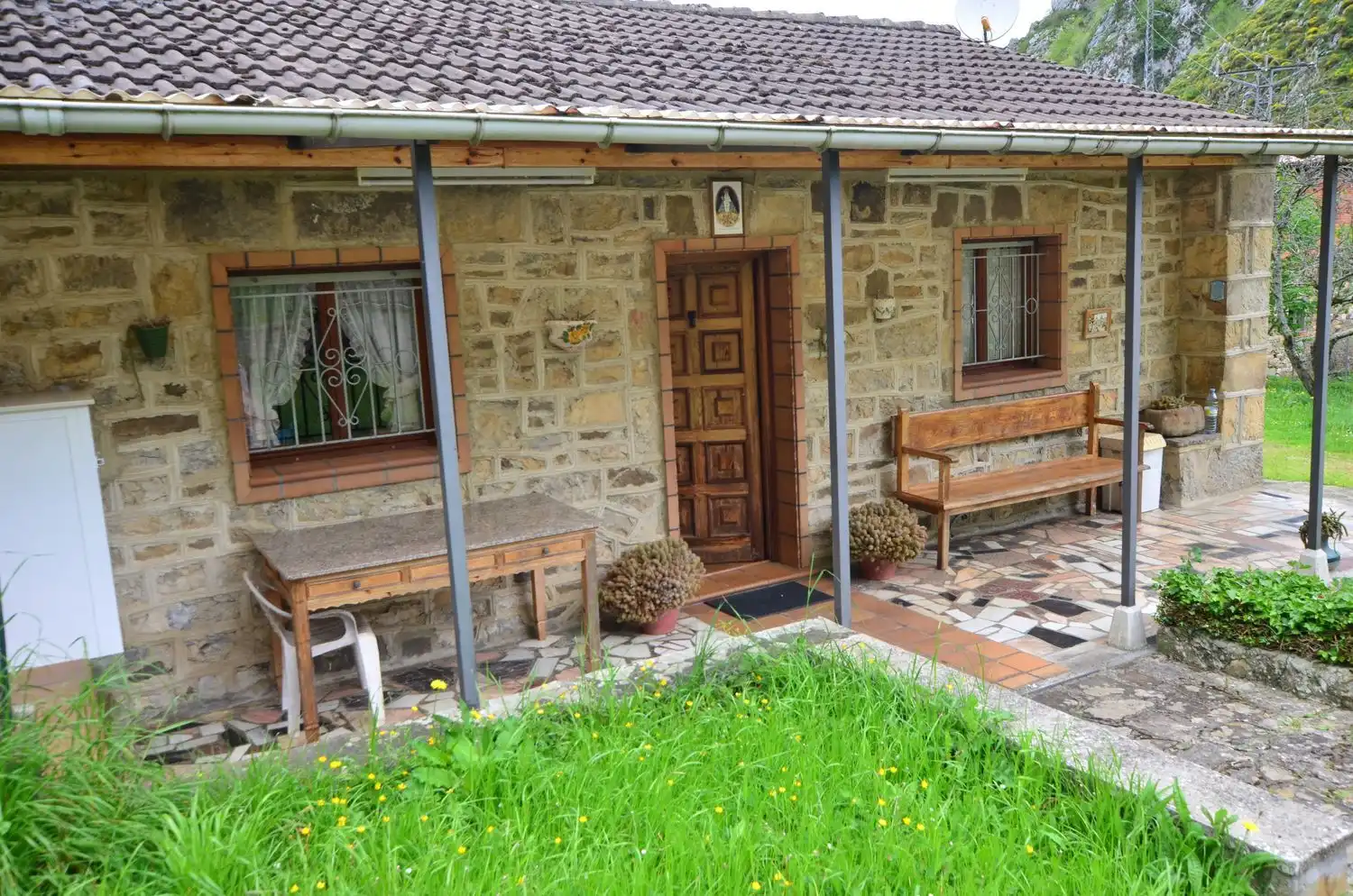 Jardí de Casa o xalet en venda en Piloña amb Calefacció, Terrassa i Traster