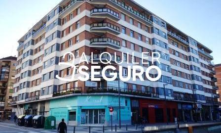 Foto 2 de Piso de alquiler en Santa Barbara, Desamparados, Vitoria - Gasteiz