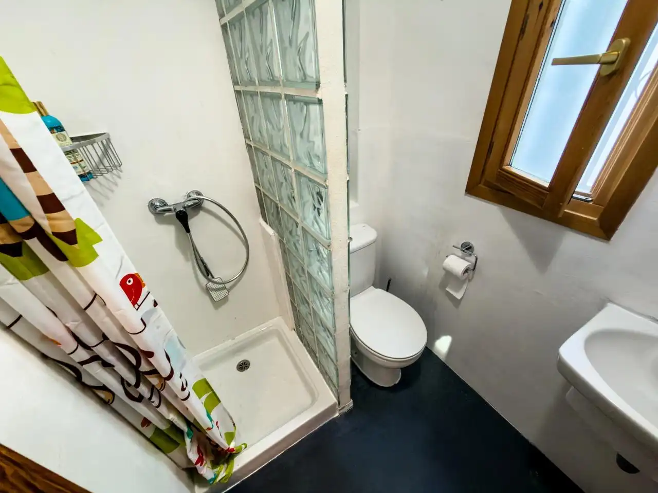 Bathroom of Houses for sale in Relleu  with Swimming Pool