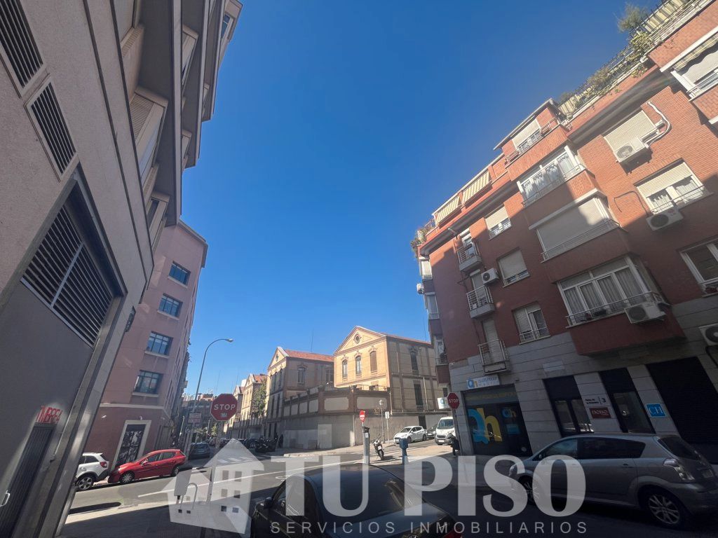 Exterior view of Apartment for sale in  Madrid Capital  with Air Conditioner, Heating and Storage room