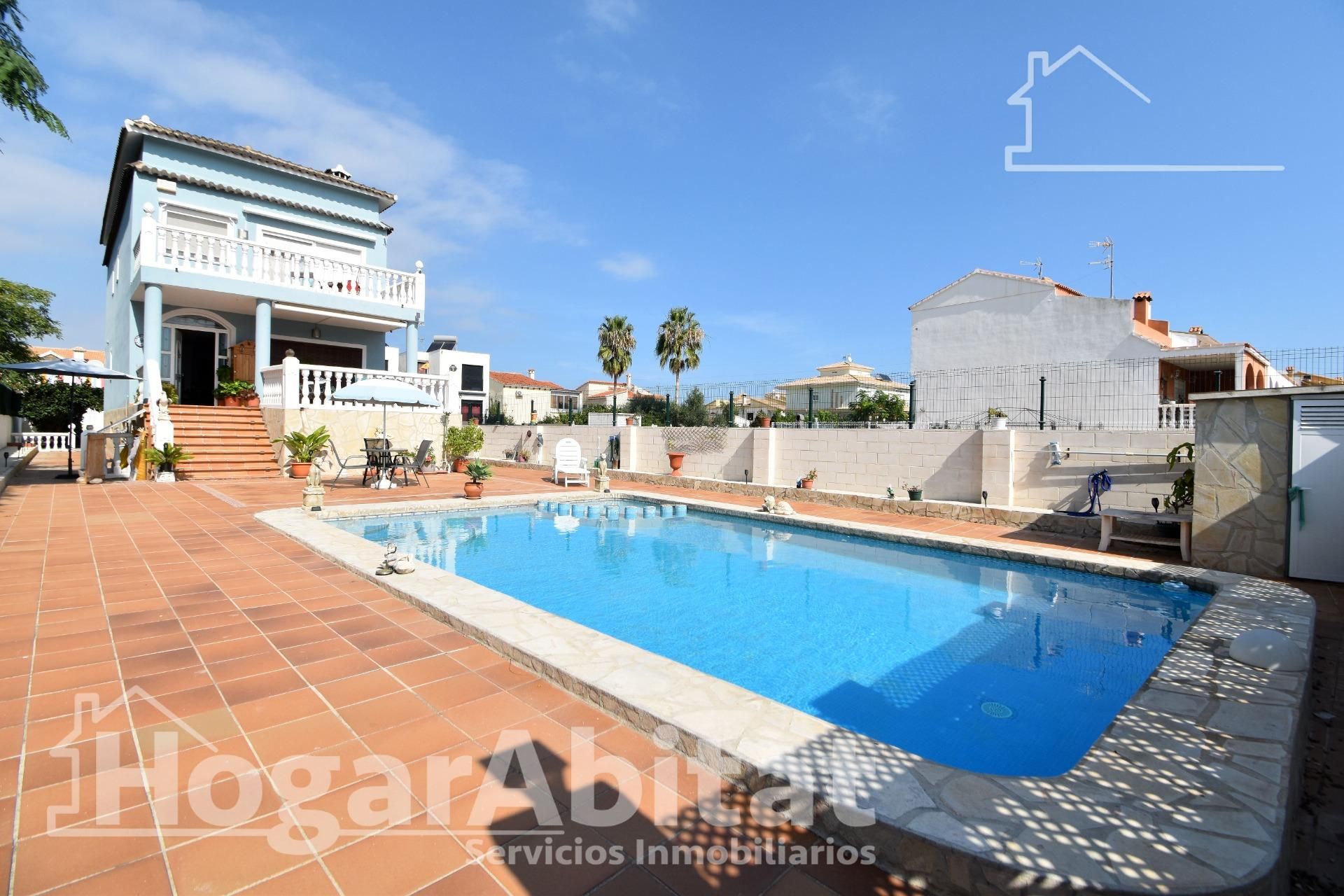 Piscina de Casa o xalet en venda en Daimús amb Calefacció, Jardí privat i Terrassa