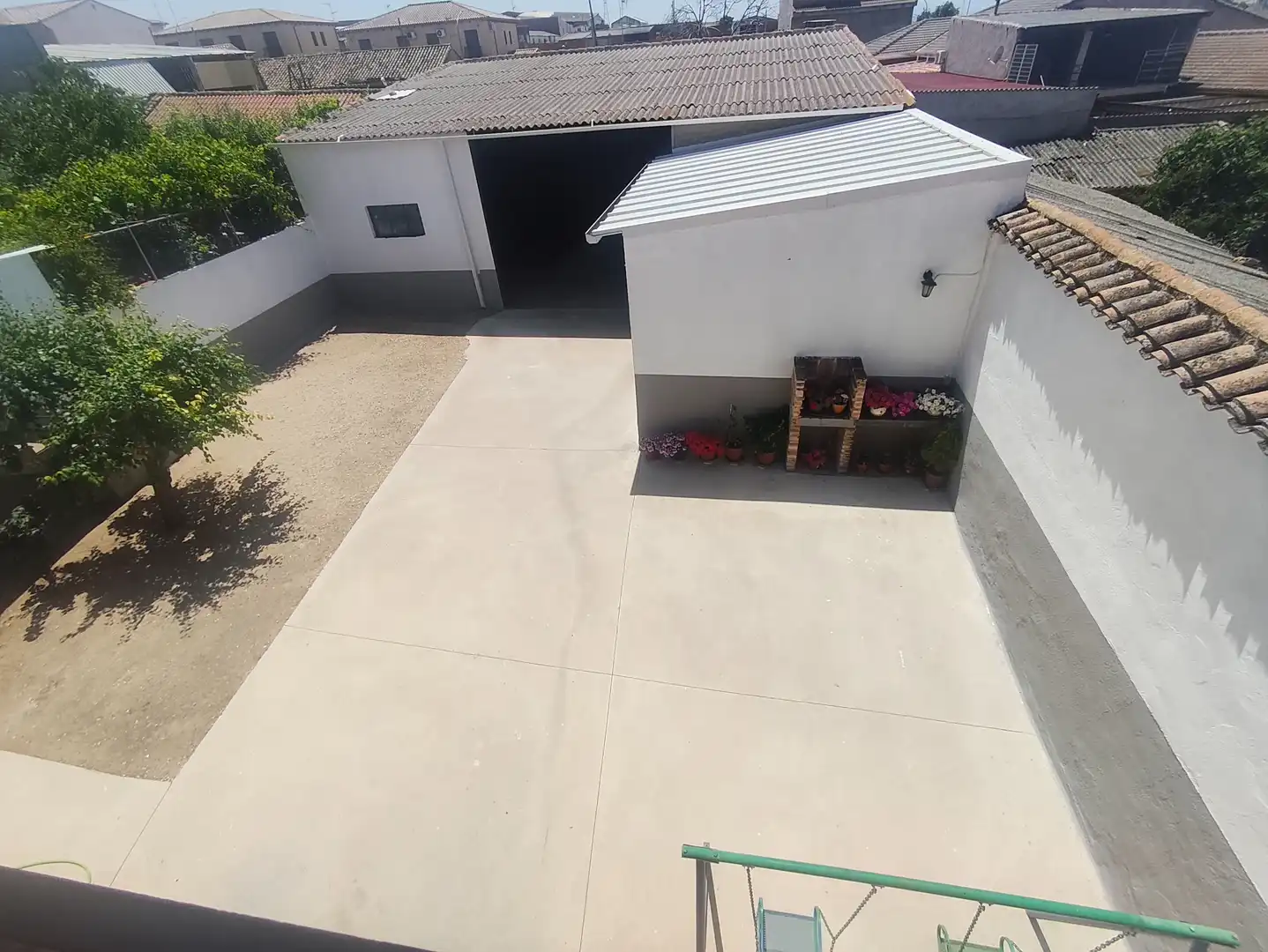 Aparcament de Casa o xalet en venda en Burujón amb Aire condicionat, Calefacció i Jardí privat