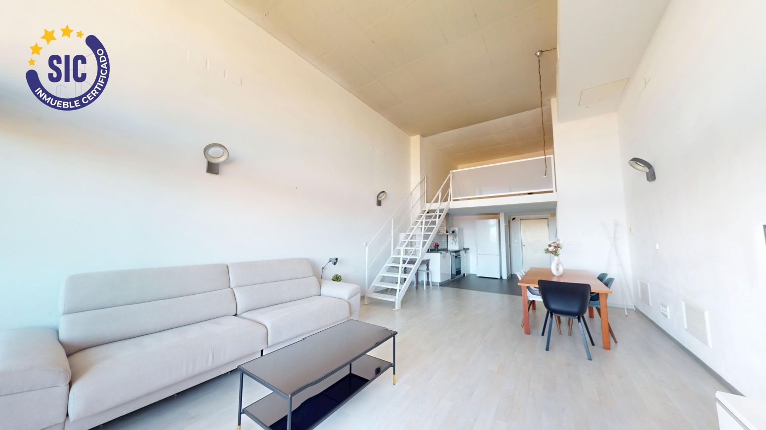 Sala d'estar de Pis en venda en  Valencia Capital amb Aire condicionat, Calefacció i Jardí privat