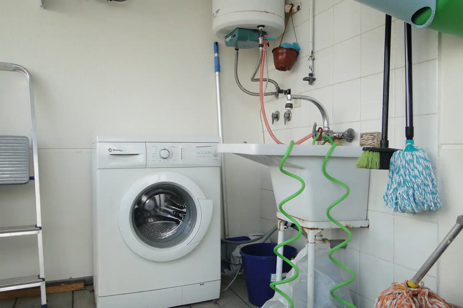 Badezimmer von Dachboden zum Verkauf in Sueca mit Abstellraum