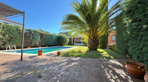Chalet en venta en Nambroca, 6 dormitorios.