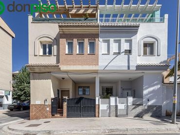 Casa en venda a Calle BADEN POWELL 13