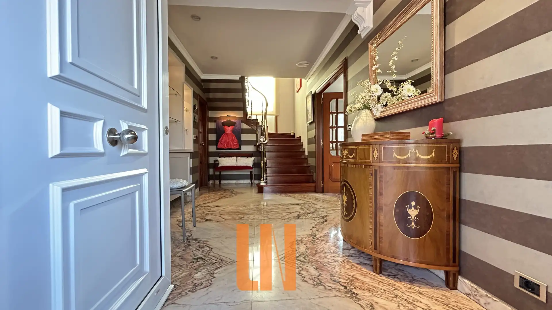 Casa o xalet en venda en Oleiros amb Calefacció, Jardí privat i Parquet