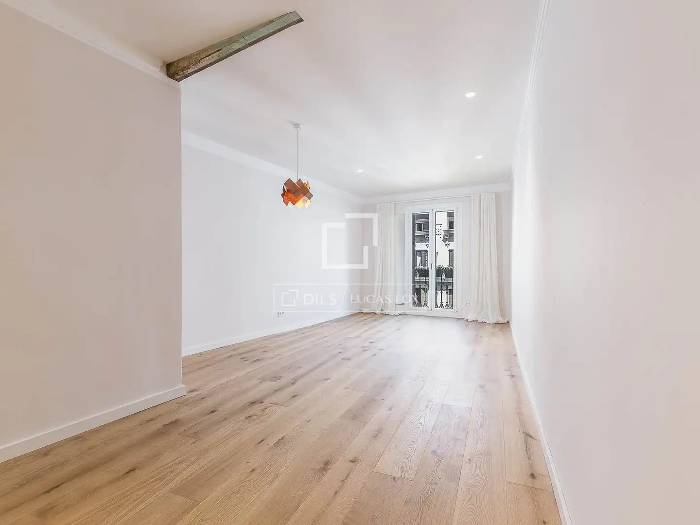 Vista exterior de Piso en venta en Barcelona con Aire acondicionado, Calefacción y Parquet