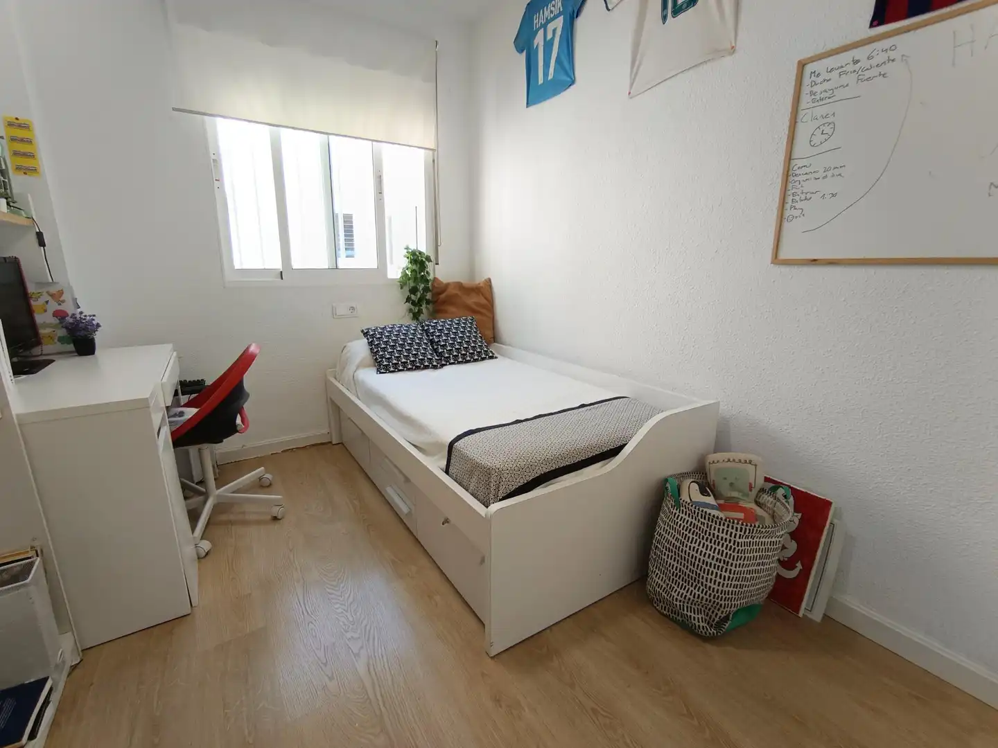 Schlafzimmer von Dachboden zum Verkauf in Molina de Segura mit Heizung