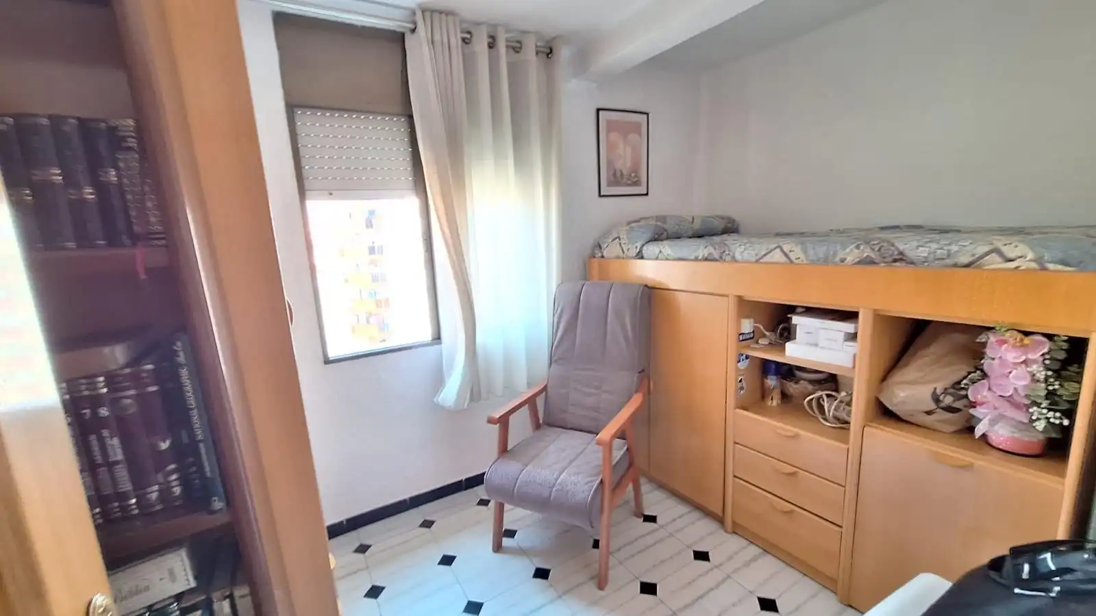 Habitación de Piso en venta en Badalona con Aire acondicionado, Calefacción y Amueblado