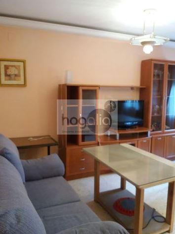 Living room of Flat to rent in  Sevilla Capital  with Air Conditioner, Terrace and Storage room