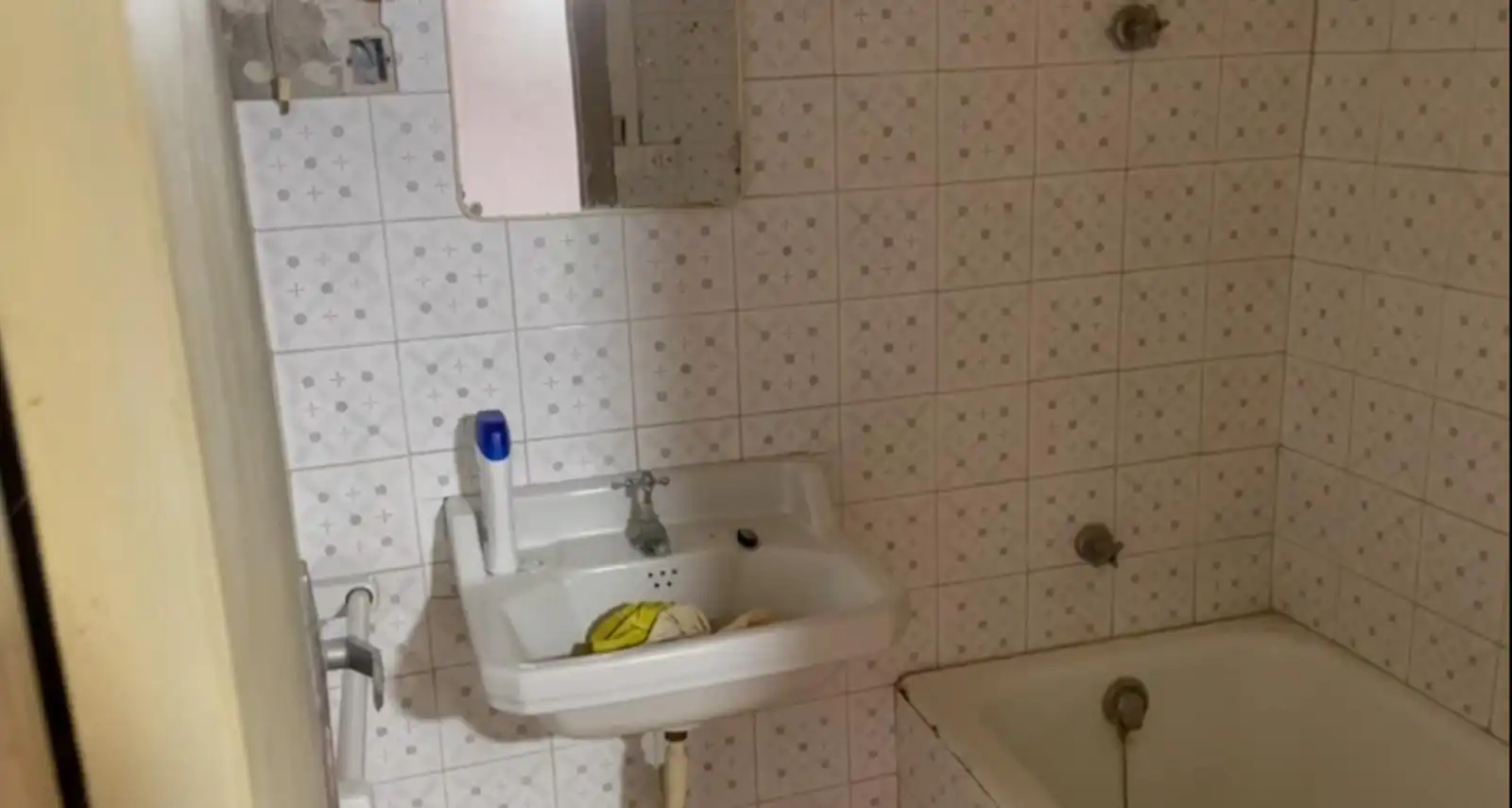 Bany de Casa adosada en venda en Biosca amb Balcó