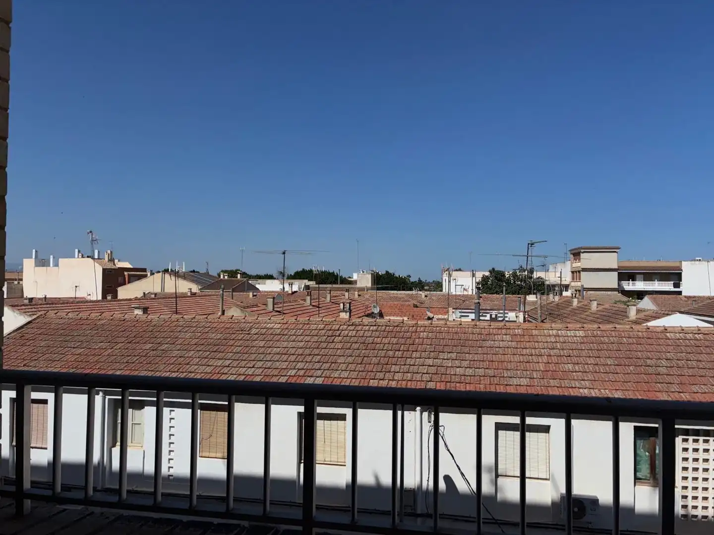 Vista exterior de Pis en venda en Catral amb Balcó