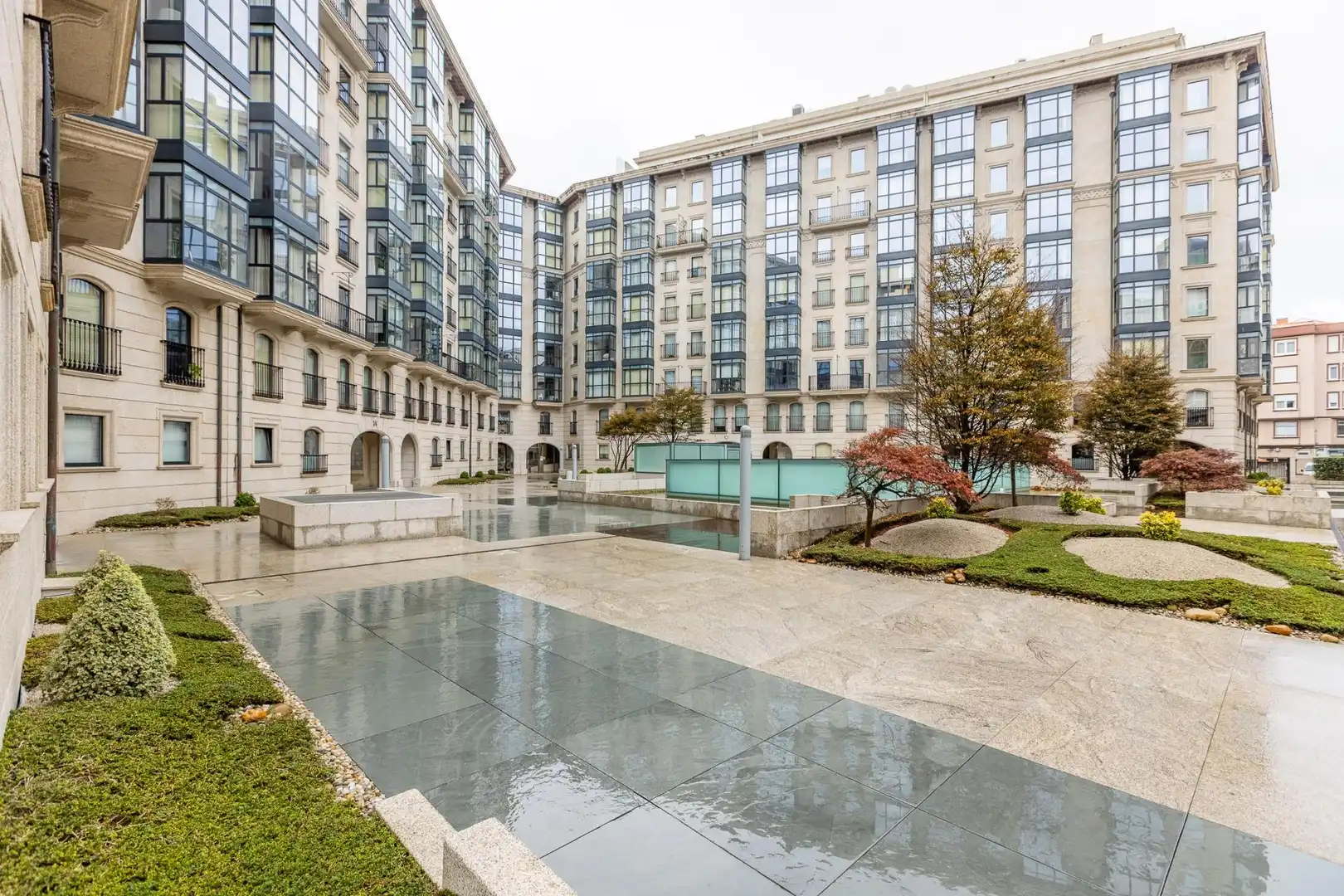 Vista exterior de Piso en venta en A Coruña Capital  con Calefacción, Jardín privado y Trastero