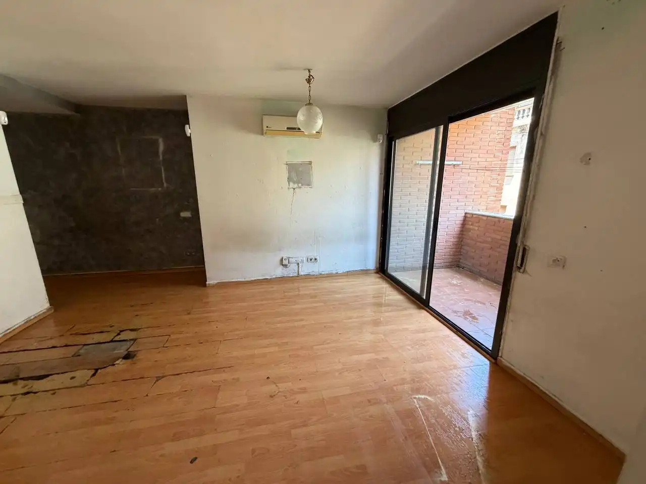 Dormitori de Pis en venda en Manresa amb Aire condicionat i Parquet