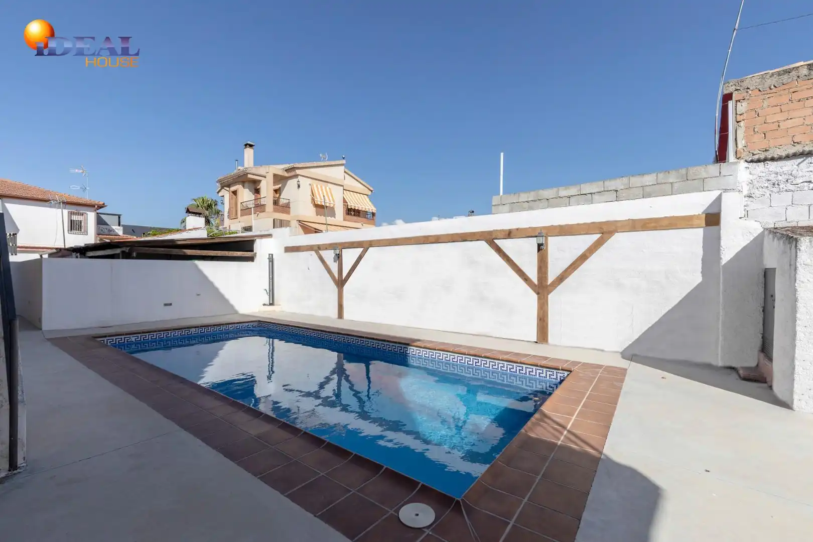 Adossat amb piscina en venda a Ogíjares