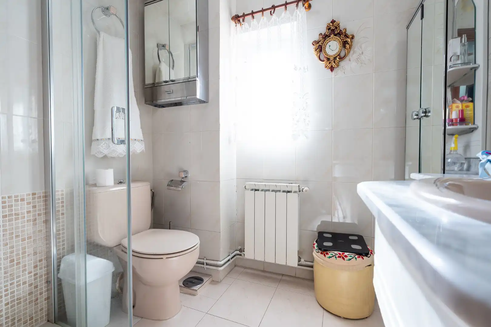 Bathroom of Flat for sale in Madrid  with Heating, Private garden and Terrace