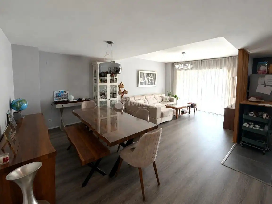 Sala d'estar de Casa adosada de lloguer en Villalbilla amb Piscina comunitària