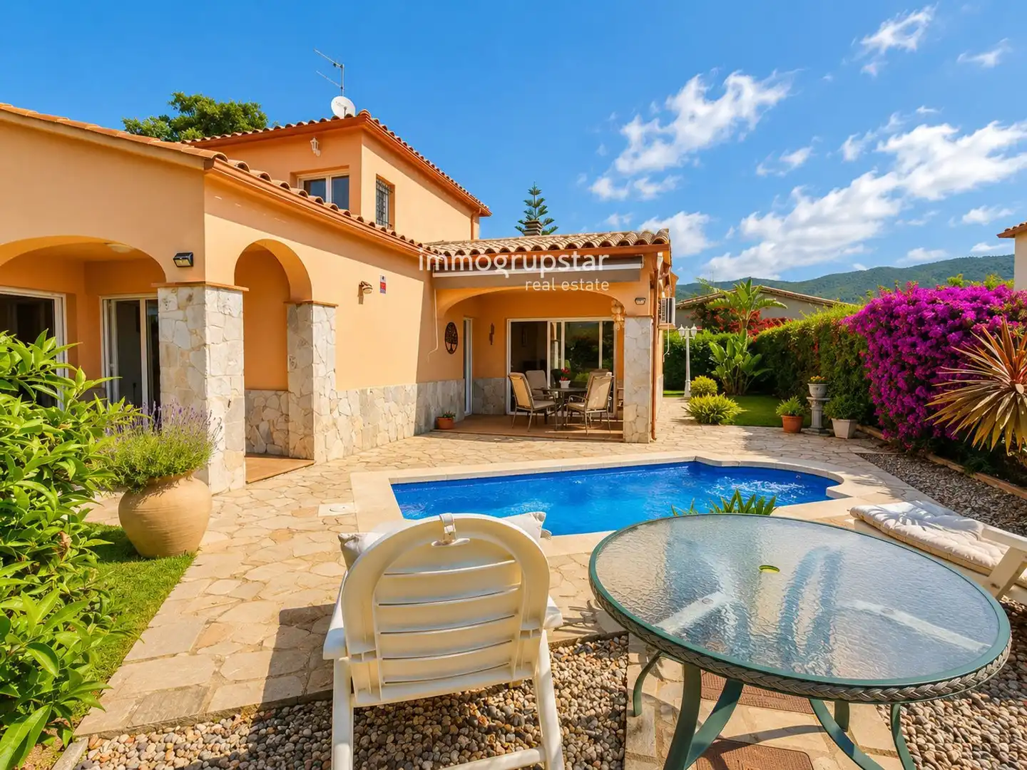 Vista exterior de Casa o xalet en venda en Calonge i Sant Antoni amb Calefacció, Piscina i Moblat