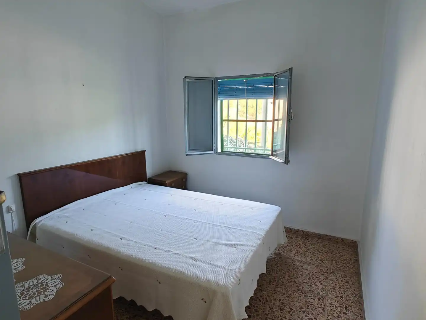 Dormitori de Casa o xalet en venda en Yátova amb Calefacció i Jardí privat