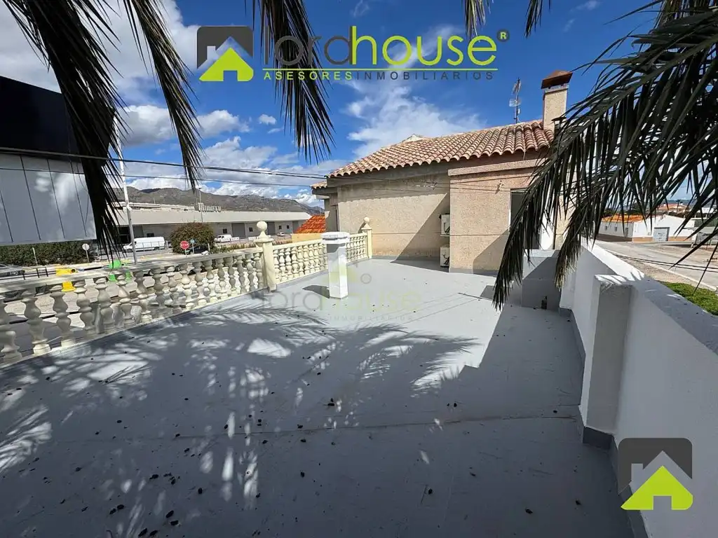 Terrassa de Casa o xalet en venda en Lorca