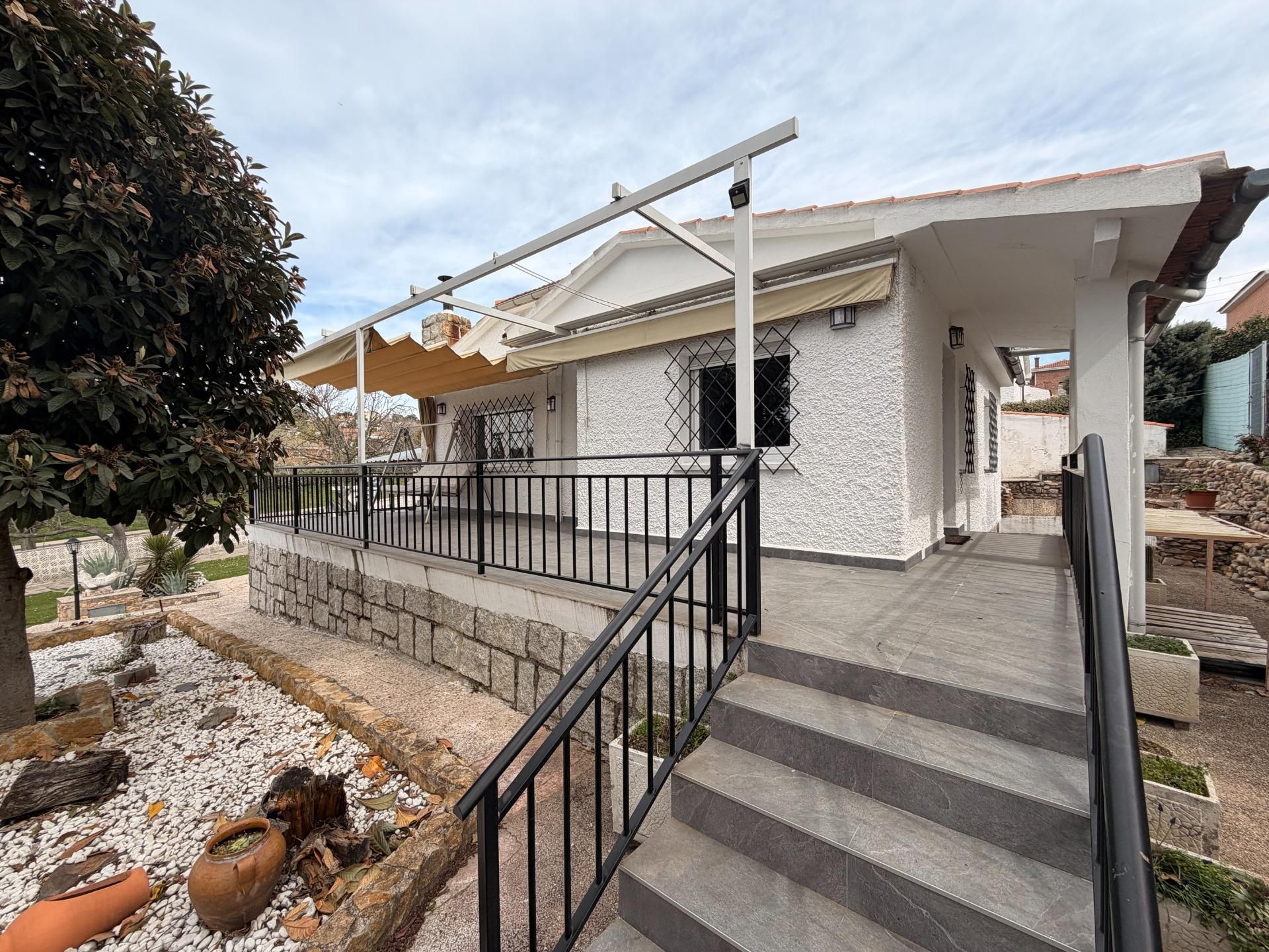 Casa o chalet de alquiler en  ALBARES, Torrejón del Rey