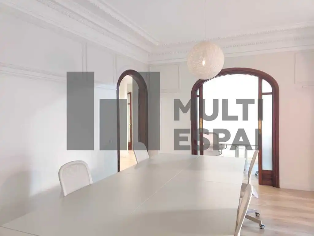 Office space with lift to rent in Carrer de Balmes, imagen 6
