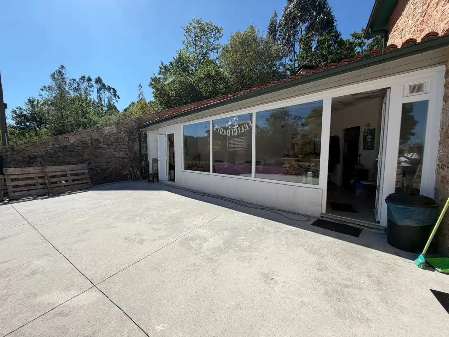 Vista exterior de Casa o chalet de alquiler en A Laracha   con Calefacción, Terraza y Trastero