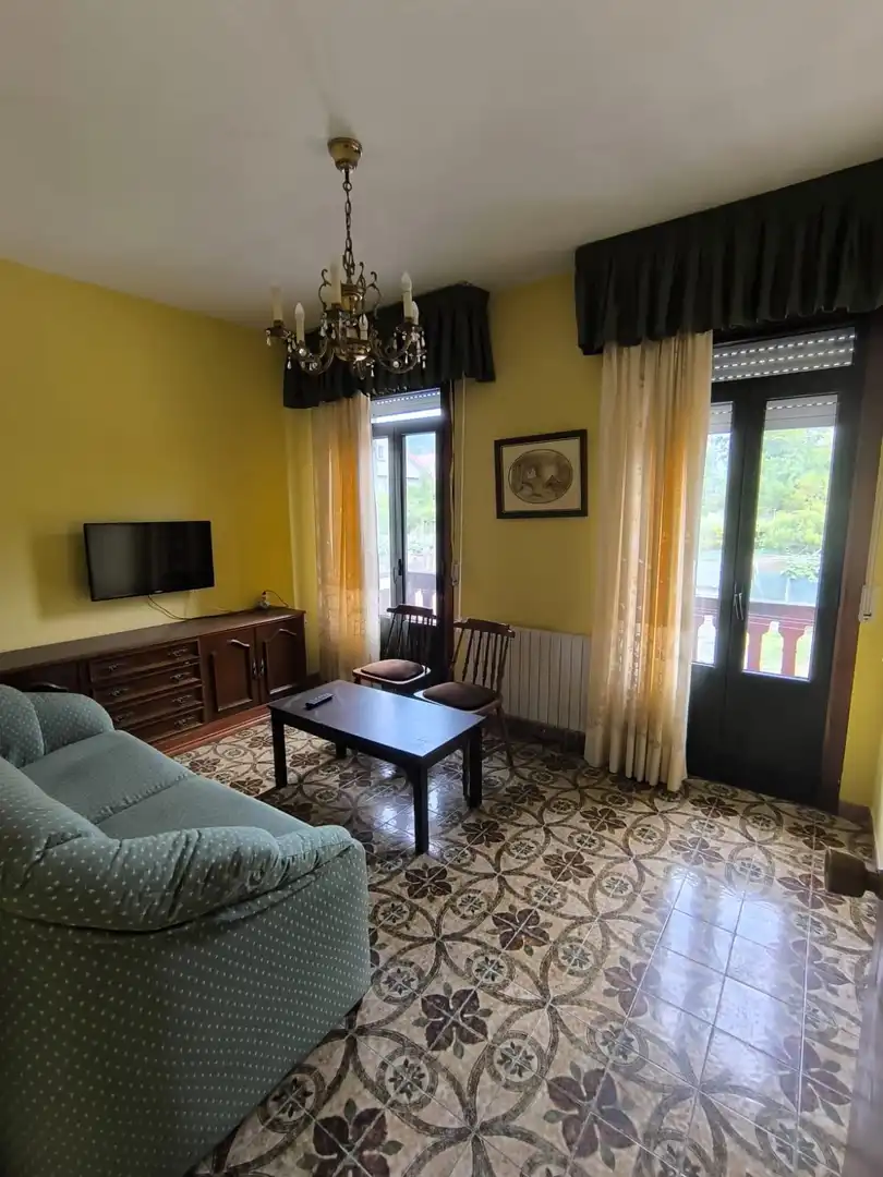 Sala d'estar de Casa o xalet en venda en Gondomar amb Calefacció i Balcó
