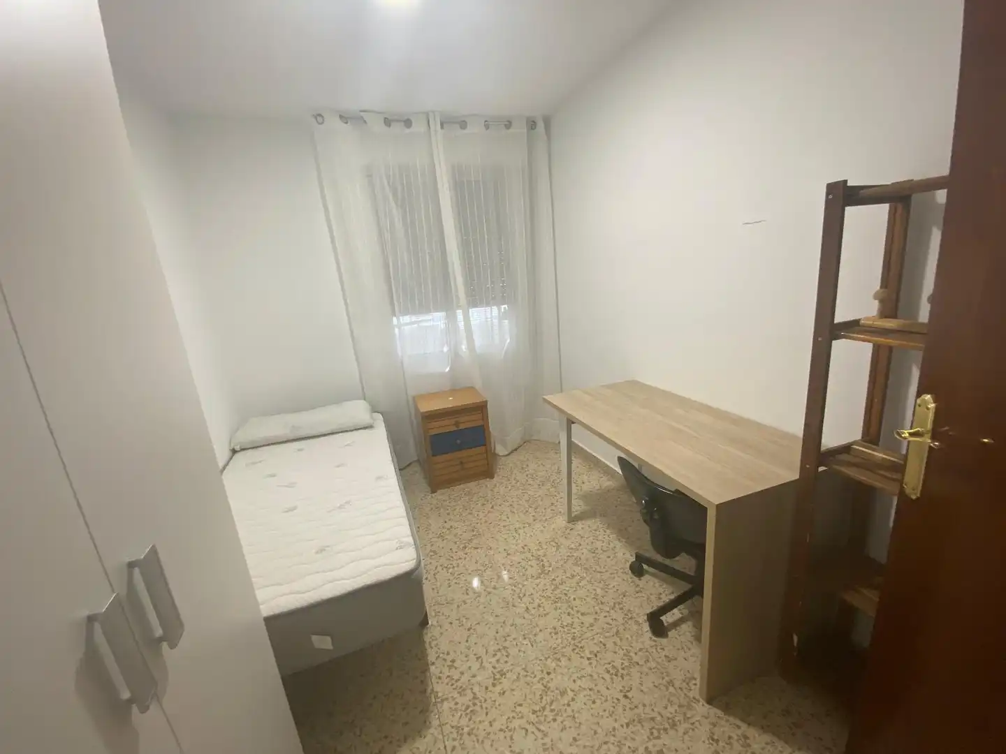 Bedroom of Flat for rent in Granada  with Terrace and Furnished