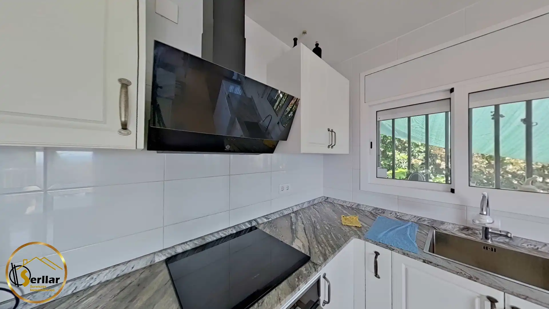 Küche von Haus oder Chalet zum Verkauf in Calafell mit Klimaanlage, Heizung und Privatgarten
