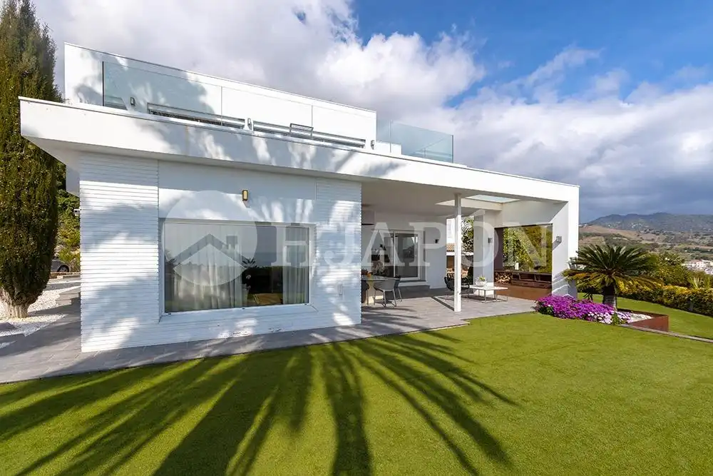 Vista exterior de Casa o chalet en venta en Alella con Aire acondicionado, Calefacción y Jardín privado