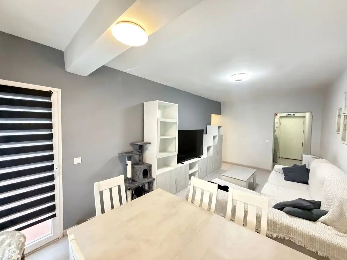 Sala d'estar de Pis en venda en Alcalá de Henares amb Terrassa
