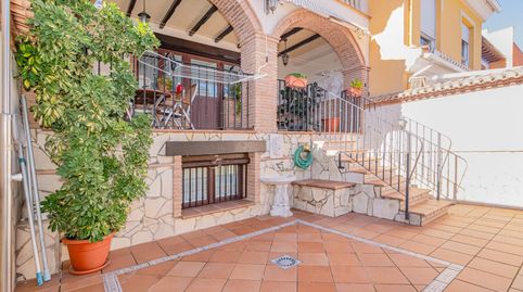 Foto 5 de Casa adosada en venta en Calle Blas de Otero, La Zubia Ciudad, La Zubia