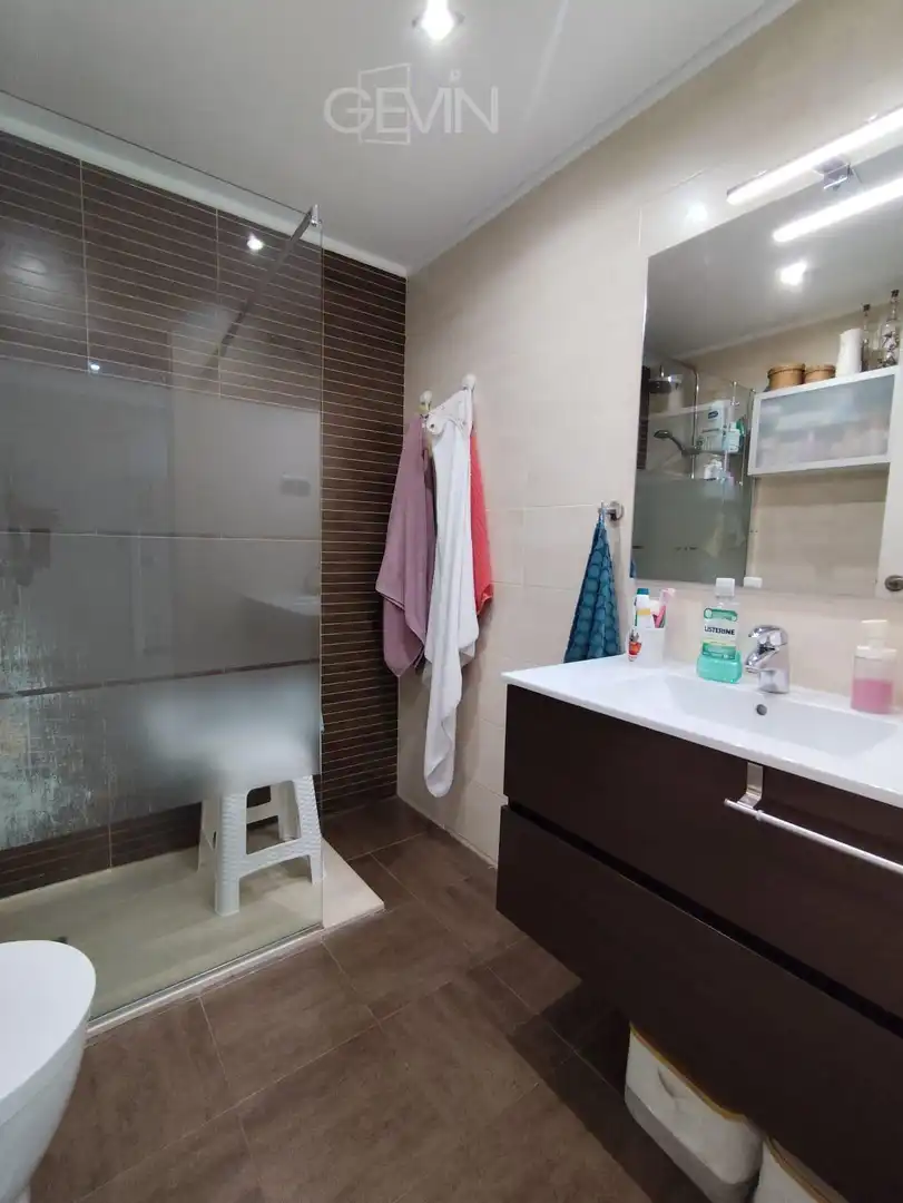 Baño de Piso en venta en Santa Perpètua de Mogoda con Aire acondicionado, Trastero y Balcón
