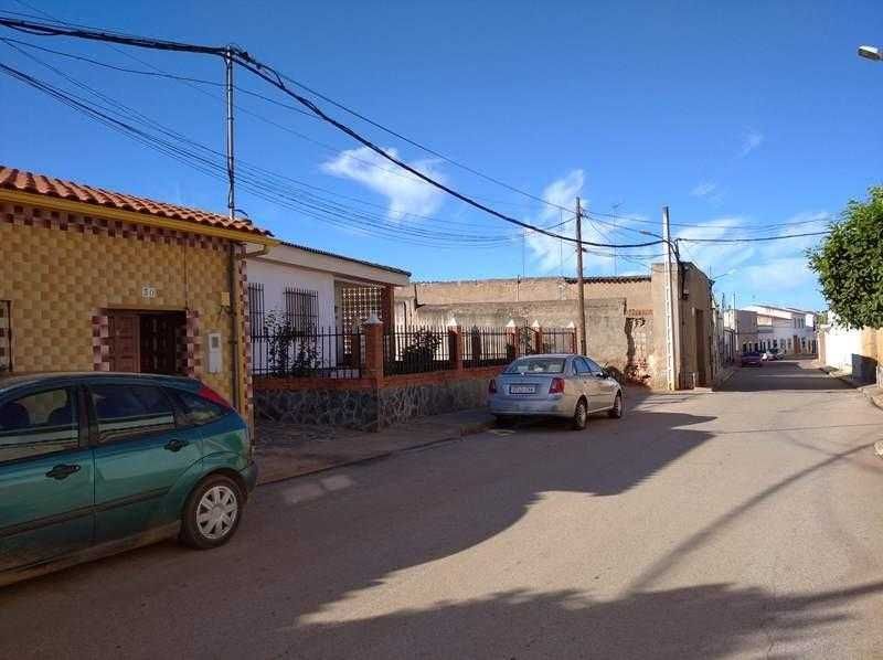 Casa adosada en venda a Av Extremadura, Entrín Bajo