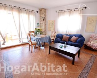 Living room of House or chalet for sale in Torrent  with Air Conditioner, Private garden and Terrace