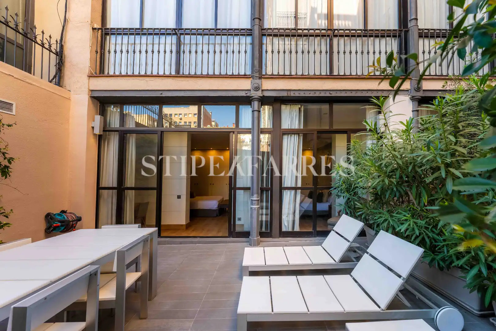 Wohnung mit Garten zur Miete in Eixample