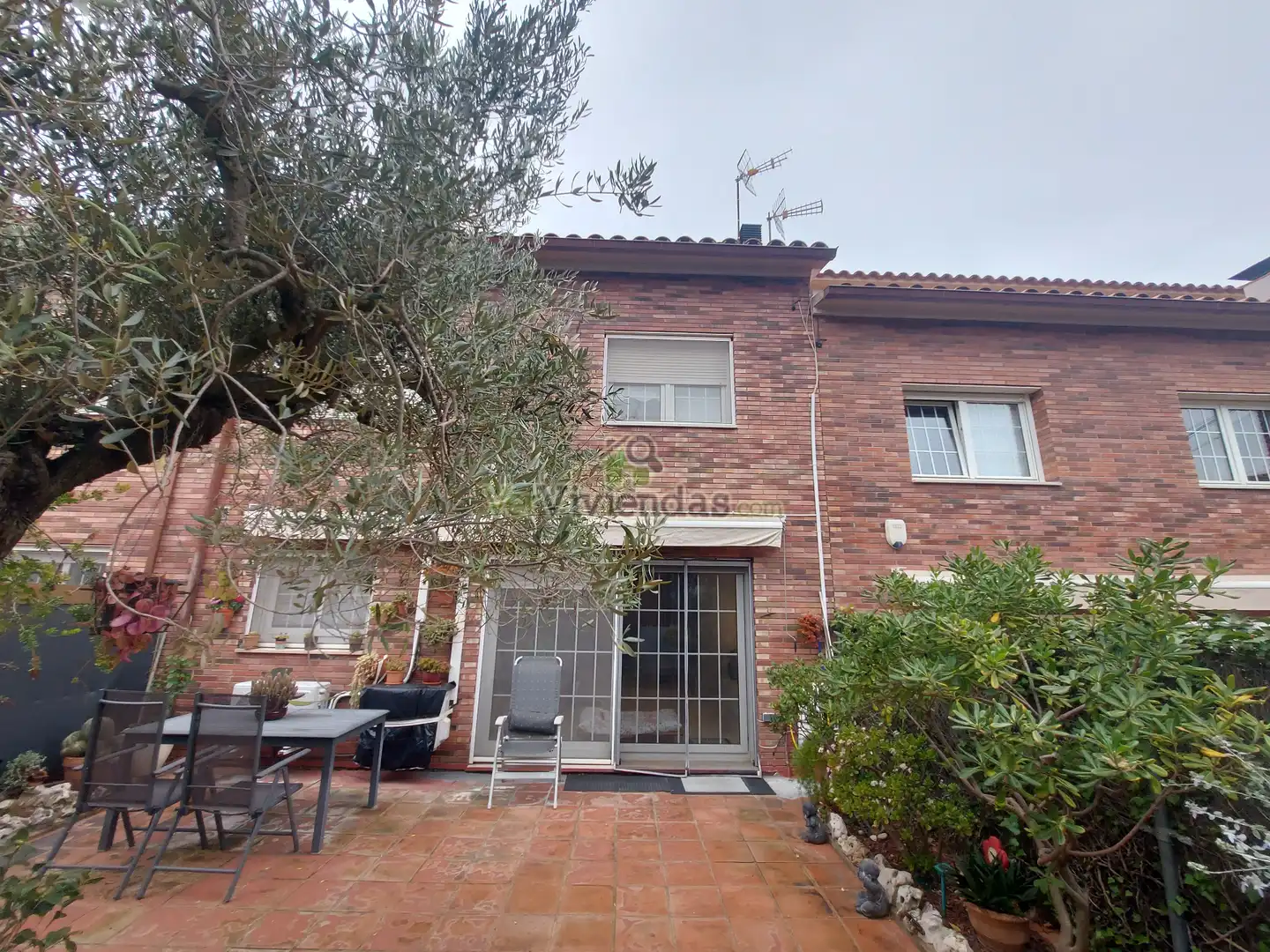 Vista exterior de Casa adosada en venta en Sant Llorenç d'Hortons con Aire acondicionado, Calefacción y Jardín privado