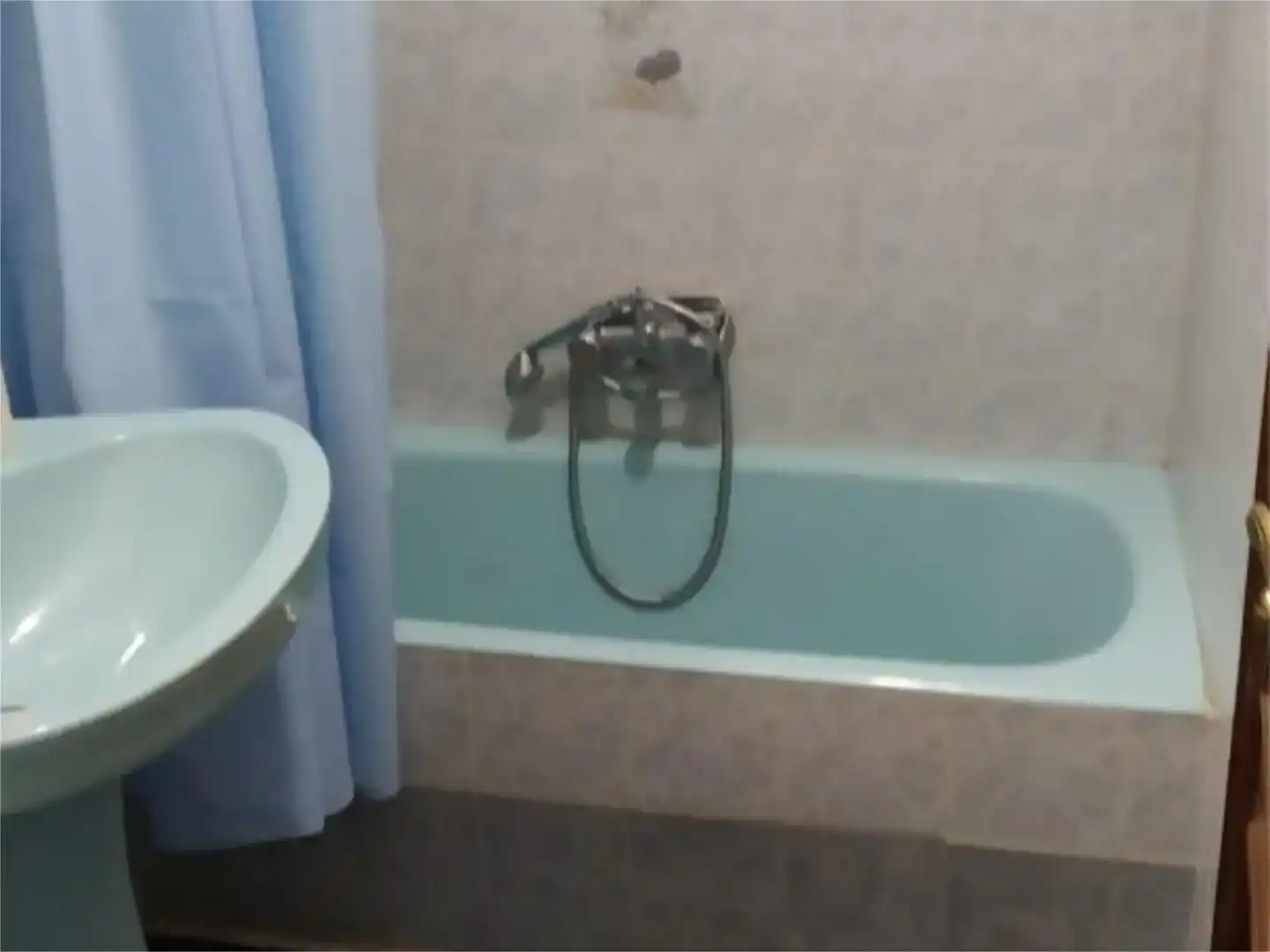 Baño de Planta baja en venta en Ayllón con Trastero y Balcón