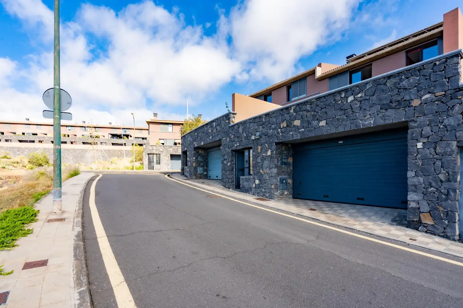 Vista exterior de Casa adosada en venta en Santa Cruz de Tenerife con Aire acondicionado, Terraza y Trastero