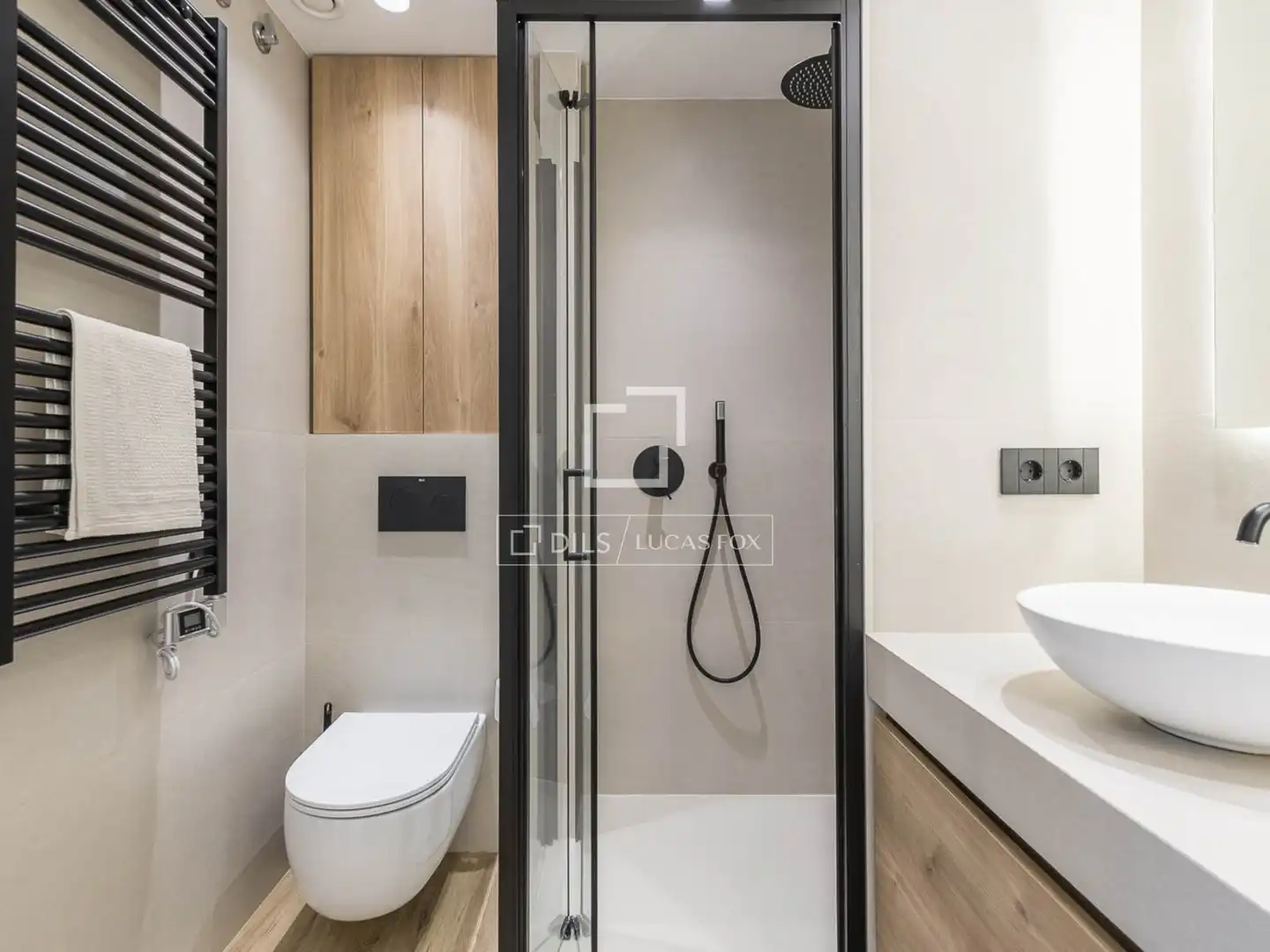 Baño de Piso en venta en Barcelona con Aire acondicionado, Calefacción y Parquet