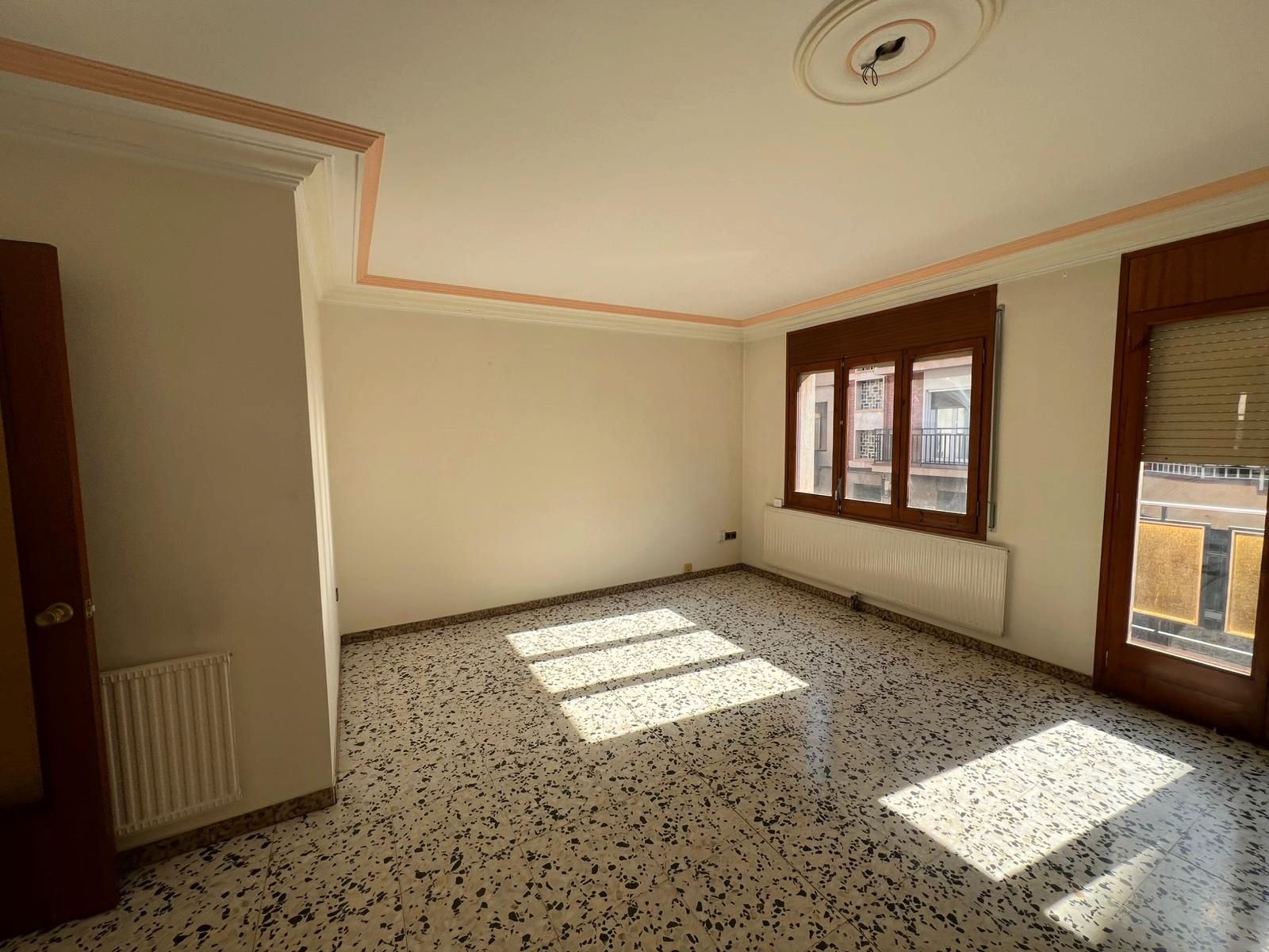 Sala d'estar de Casa adosada en venda en Sant Joan de Vilatorrada amb Calefacció, Terrassa i Balcó