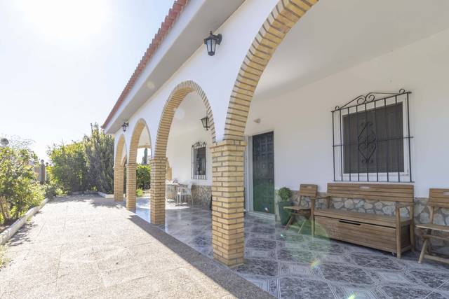 Casa-chalet en Venta en Carmona